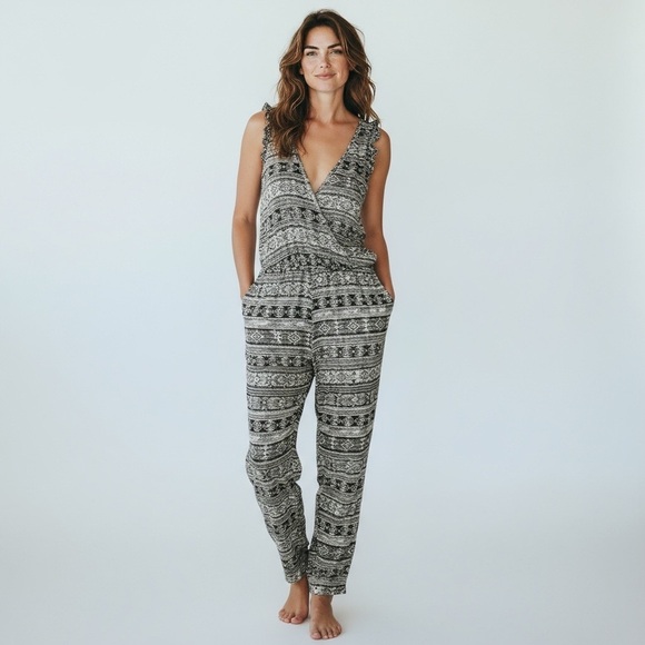 Ark & Co Pants - Ark & Co Black and White Patterned Jumpsuit
